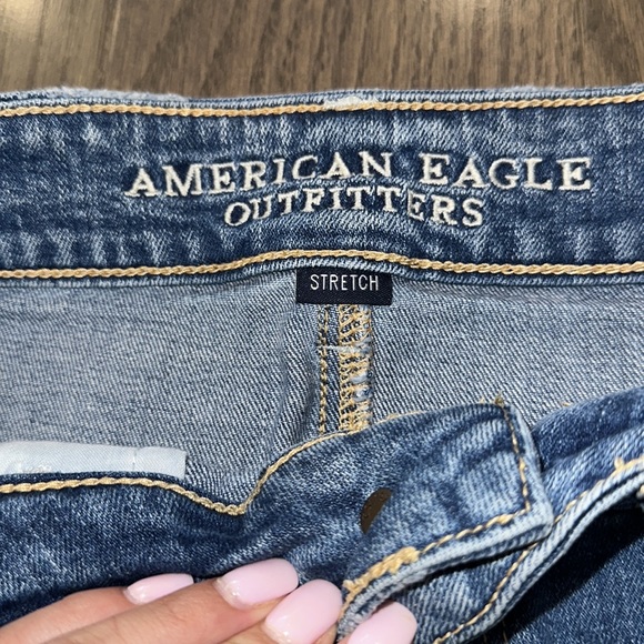 American Eagle High Rise Jean shorts - US 4 - Picture 2 of 7